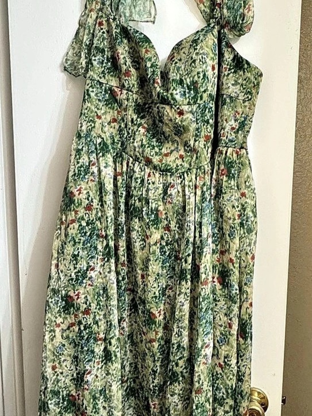 Azazie Floral Maxi Dress in Green Size Medium NWT